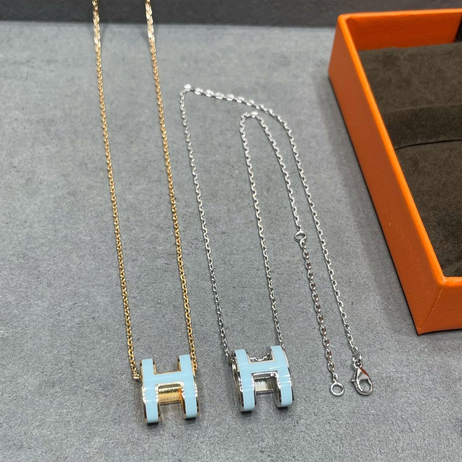 [Marin]POP H SKY BLUE NECKLACE