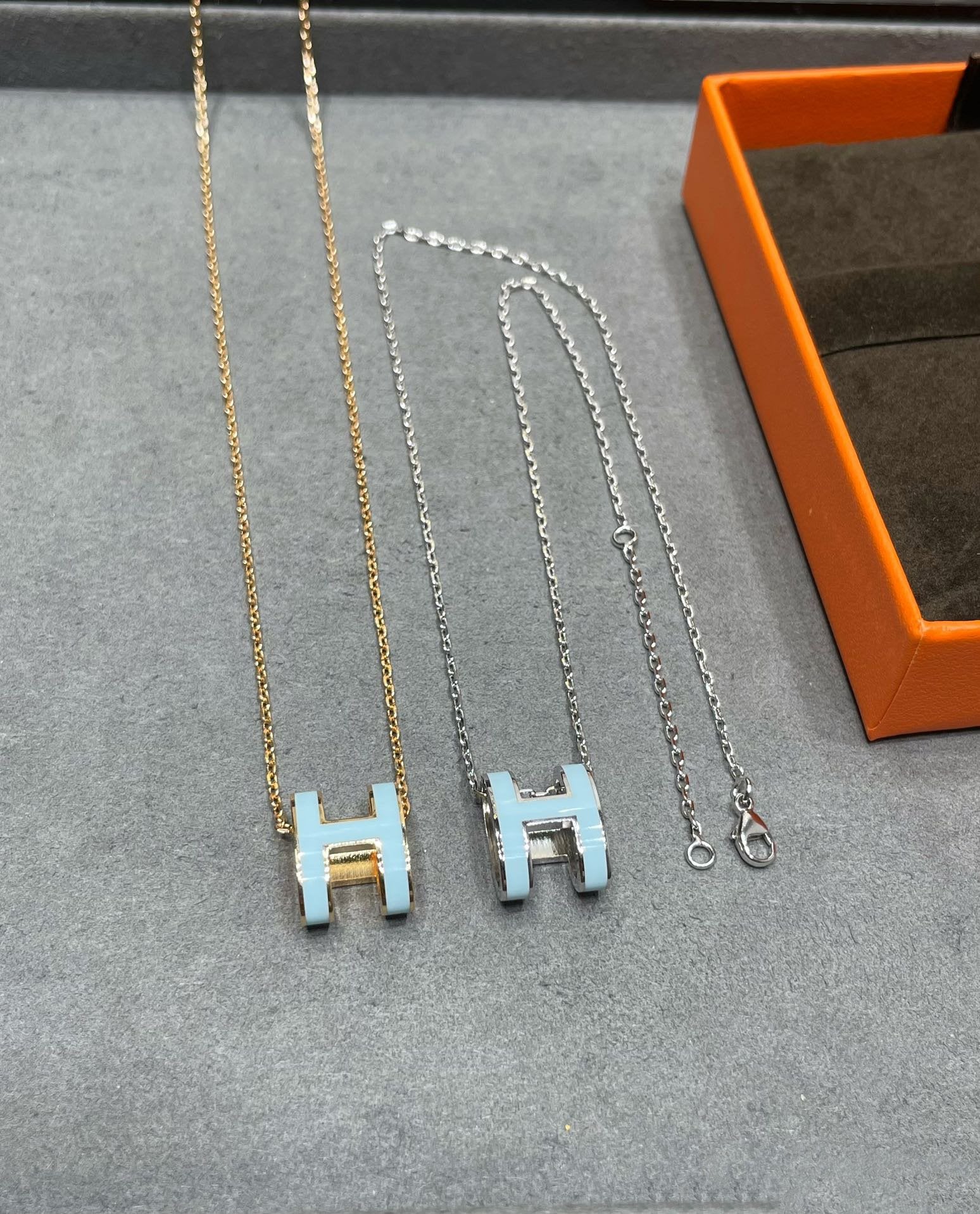 [Marin]POP H SKY BLUE NECKLACE