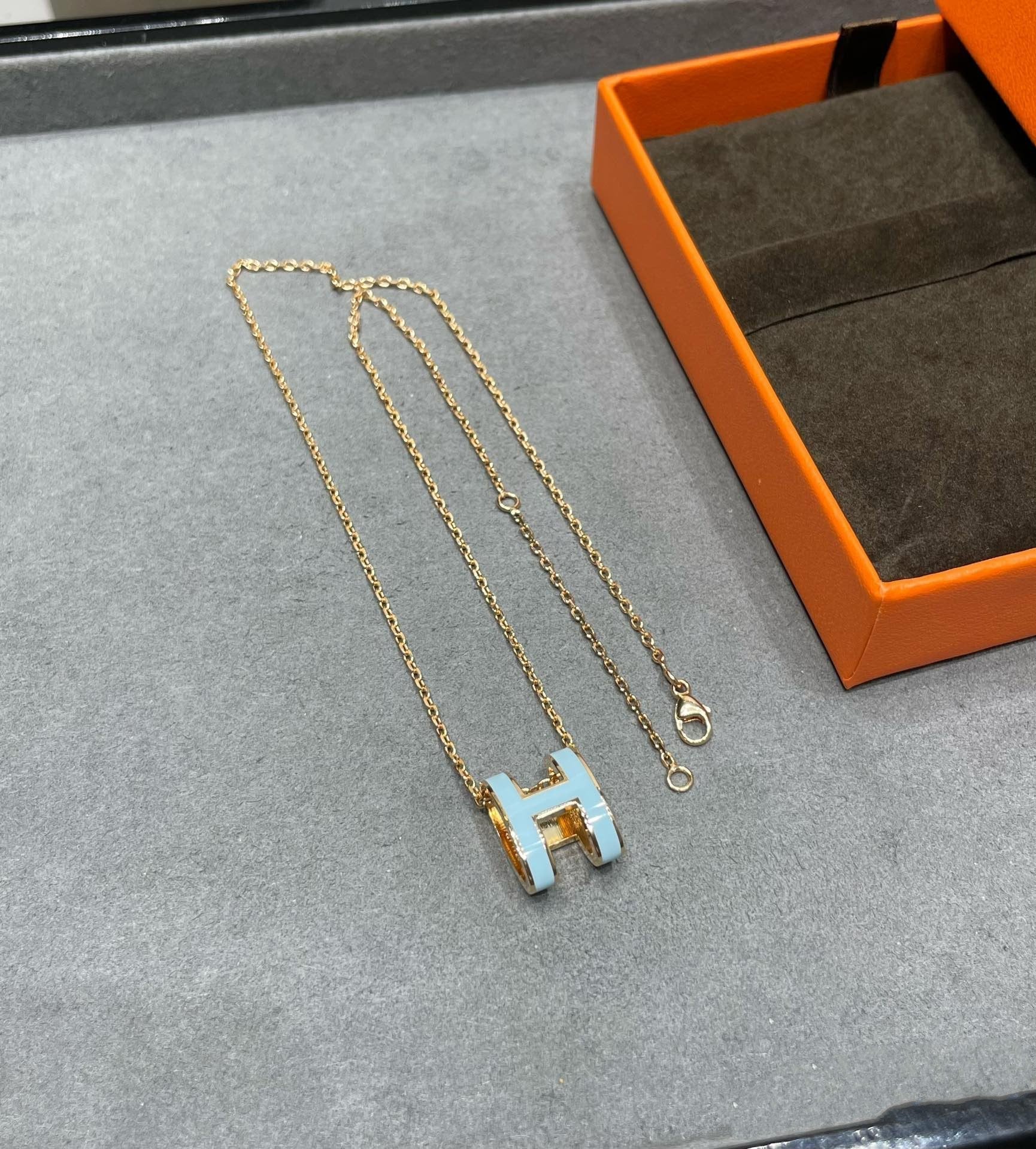 [Marin]POP H SKY BLUE NECKLACE