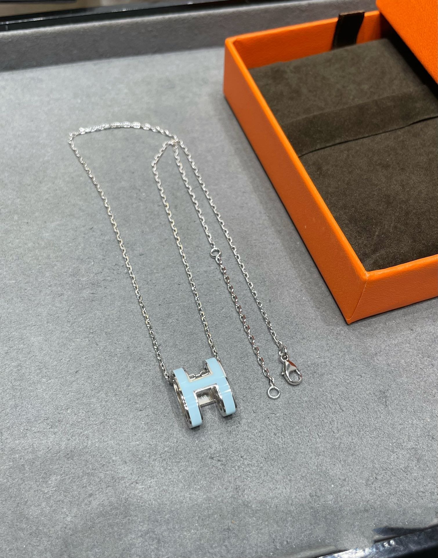 [Marin]POP H SKY BLUE NECKLACE