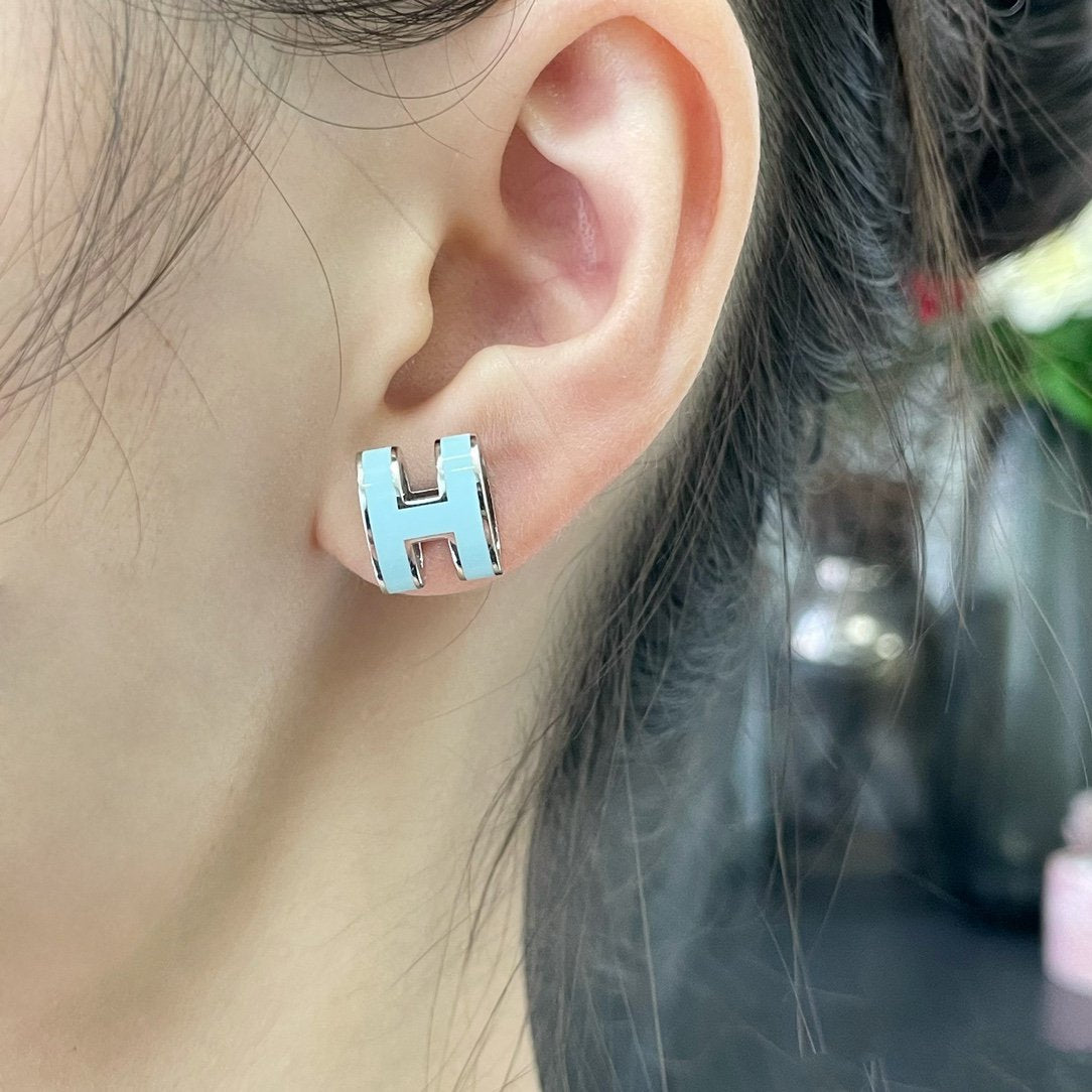 [Marin]POP H SKY BLUE STUD EARRINGS
