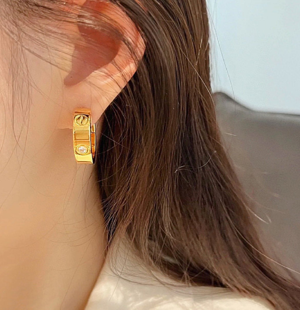 [Marin]LOVE 5.5MM 1 DIAMOND EARRINGS