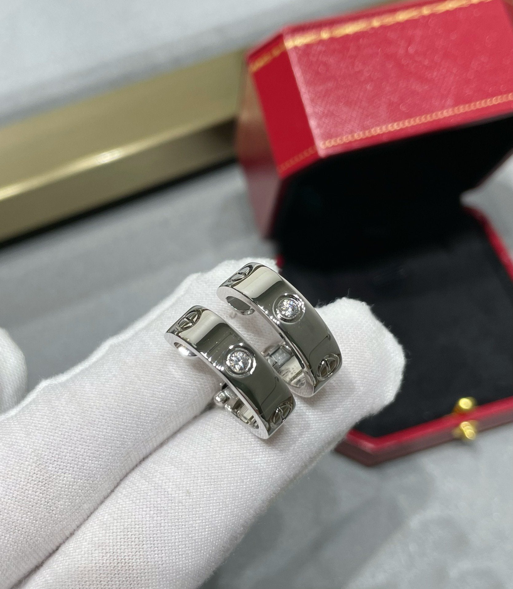 [Marin]LOVE 5.5MM 1 DIAMOND EARRINGS