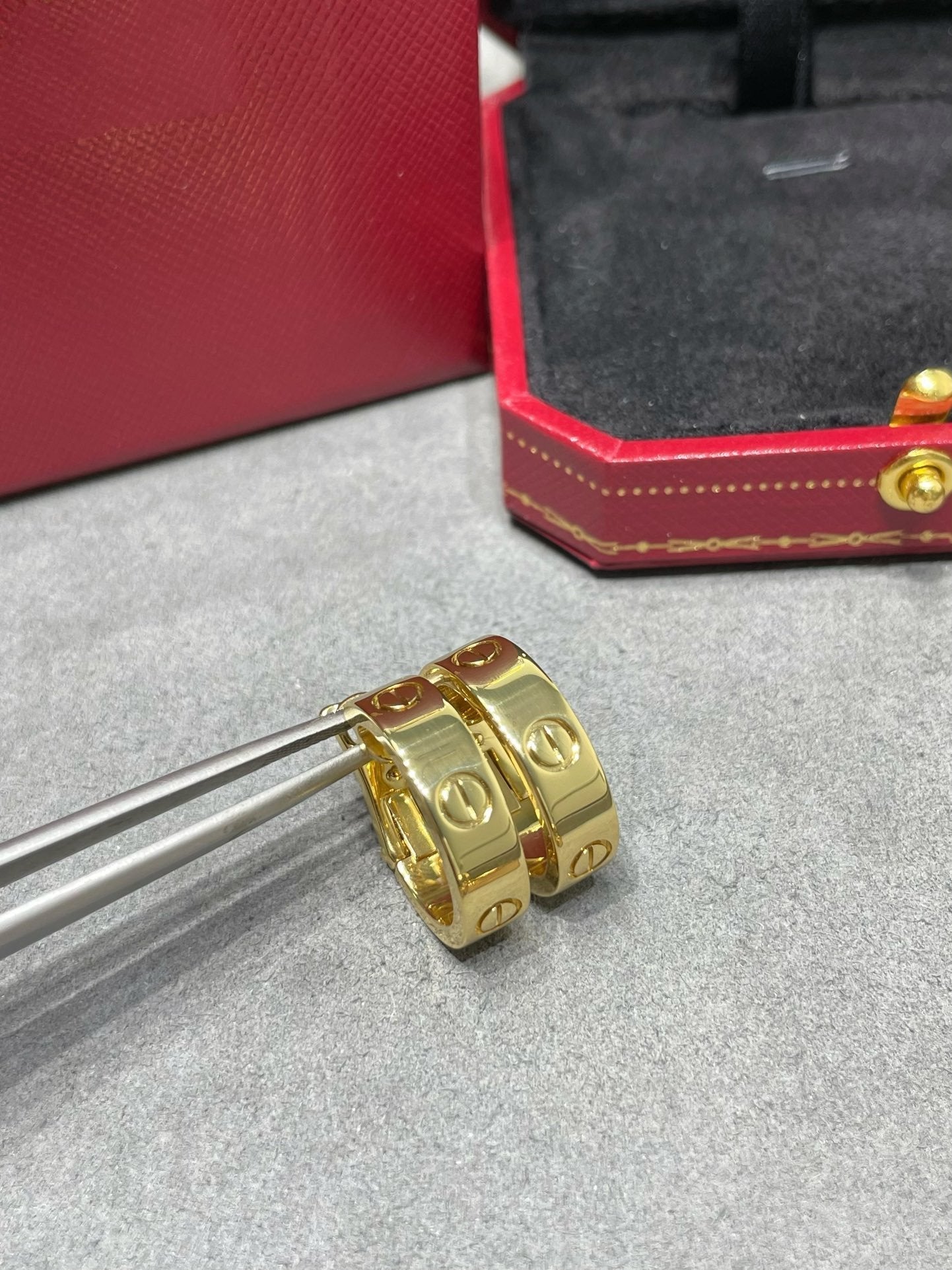 [Marin]LOVE 5.5MM EARRINGS