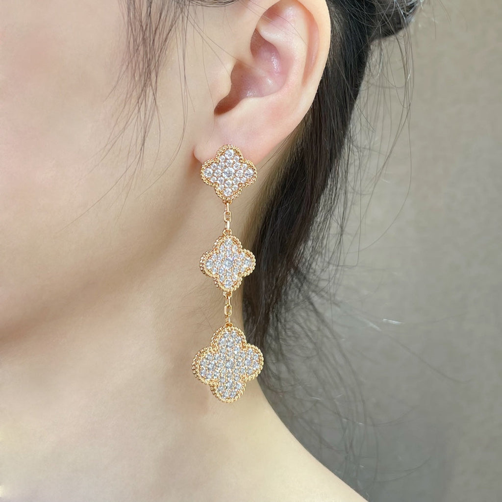 [Marin]CLOVER 3 MOTIFS DIAMOND PAVED ROSE GOLD EARRINGS