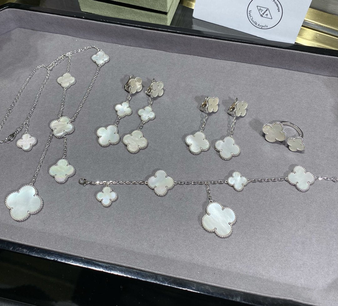 [Marin]CLOVER 5 MOTIF WHITE MOP SILVER BRACELET