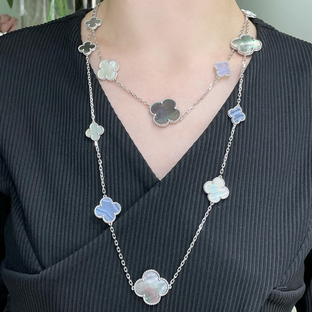 [Marin]CLOVER 16 MOTIF CHALCEDONY MOP SILVER NECKLACE