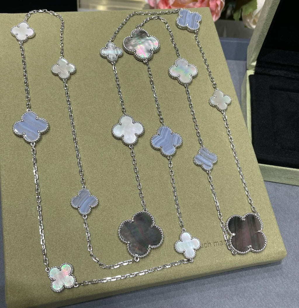 [Marin]CLOVER 16 MOTIF CHALCEDONY MOP SILVER NECKLACE