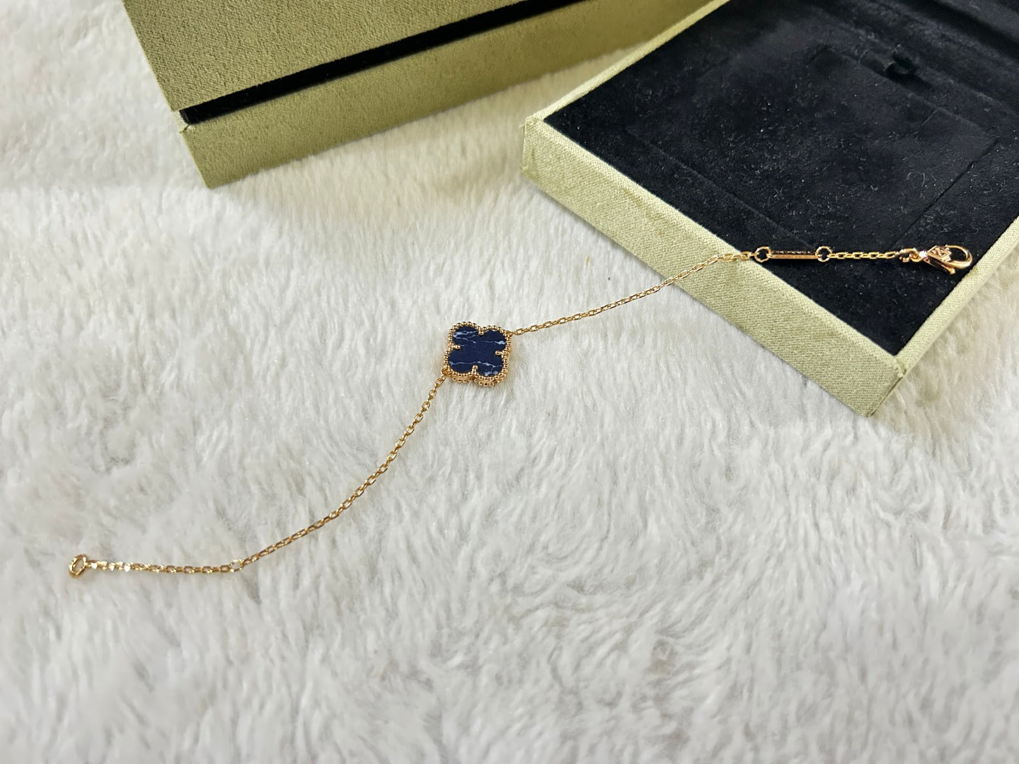 [Marin]CLOVER 1 MOTIF PIETERSITE BRACELET