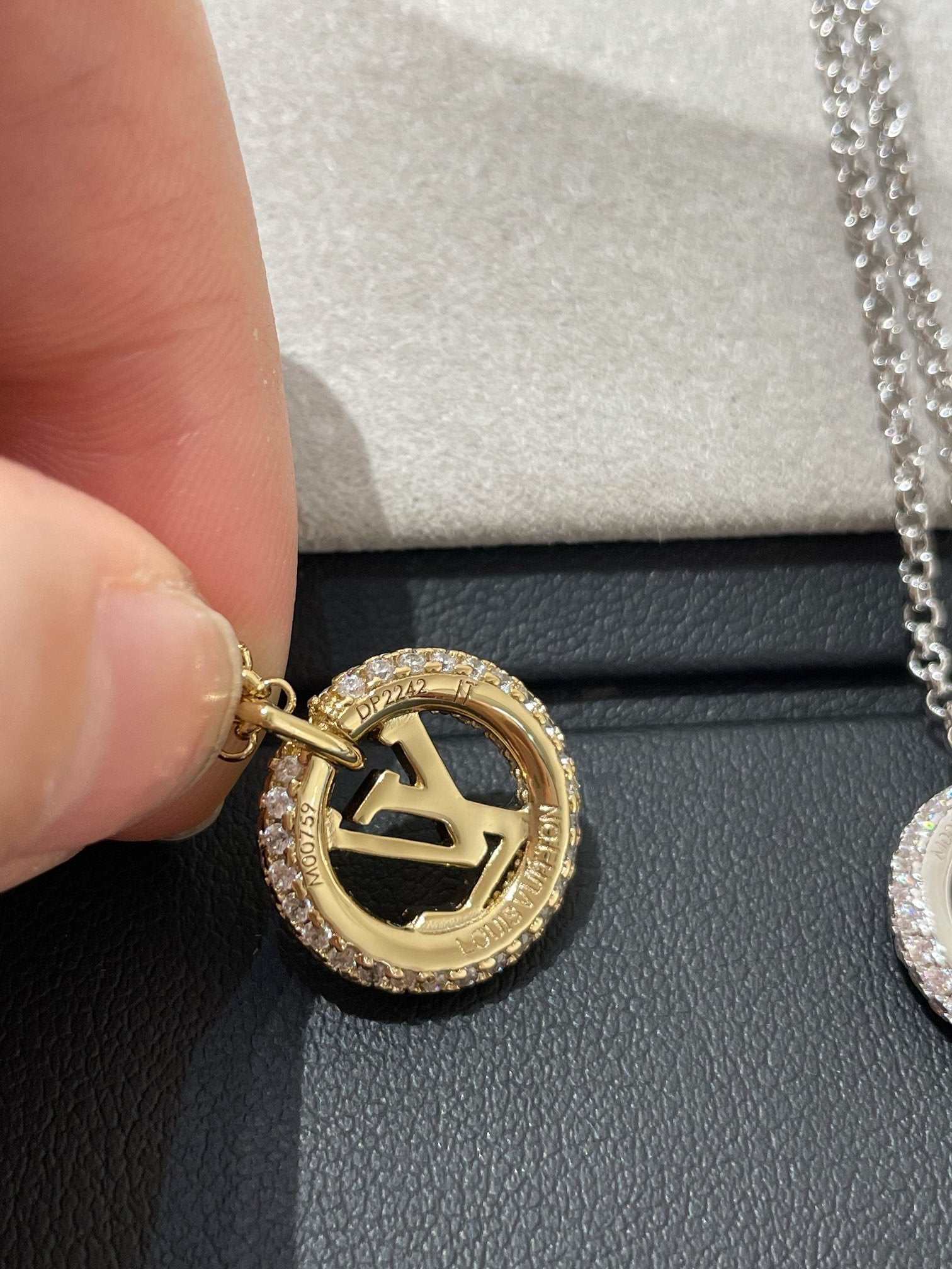 [Marin]BY NIGHT DIAMOND PAVED NECKLACE