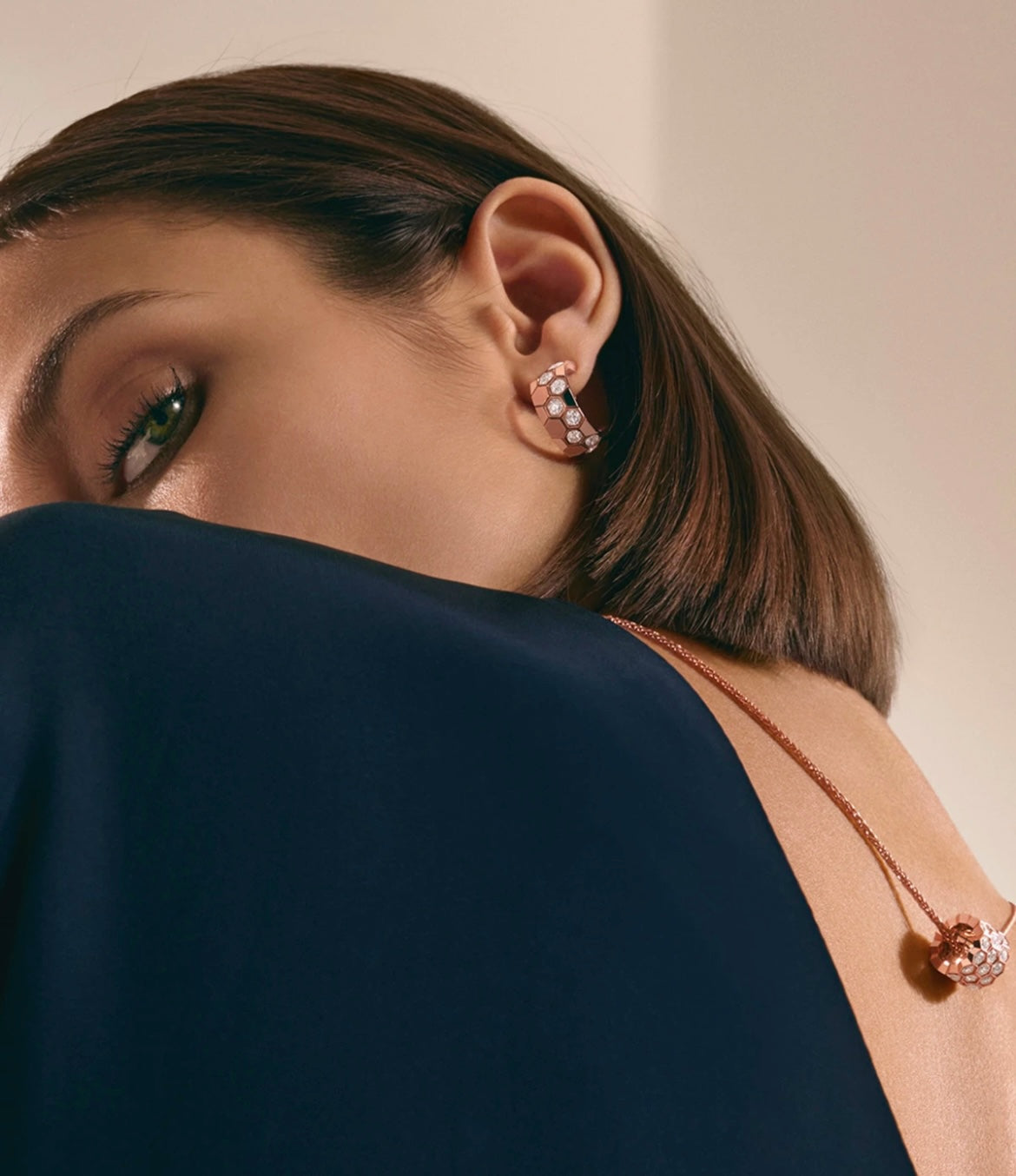 [Marin]BEE LOVE DIAMOND HOOP EARRINGS