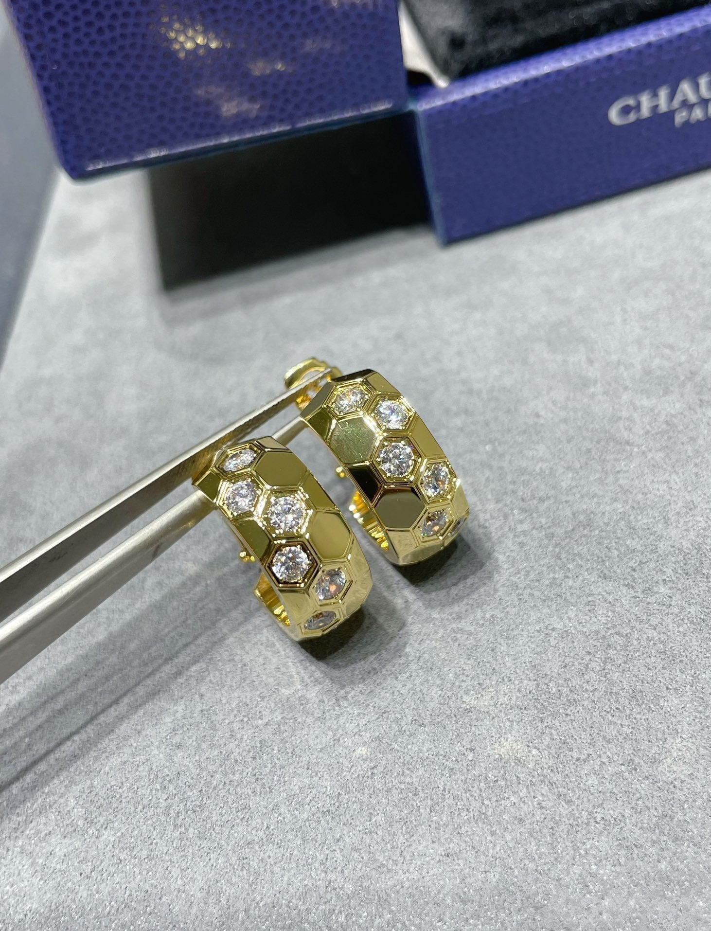 [Marin]BEE LOVE DIAMOND HOOP EARRINGS