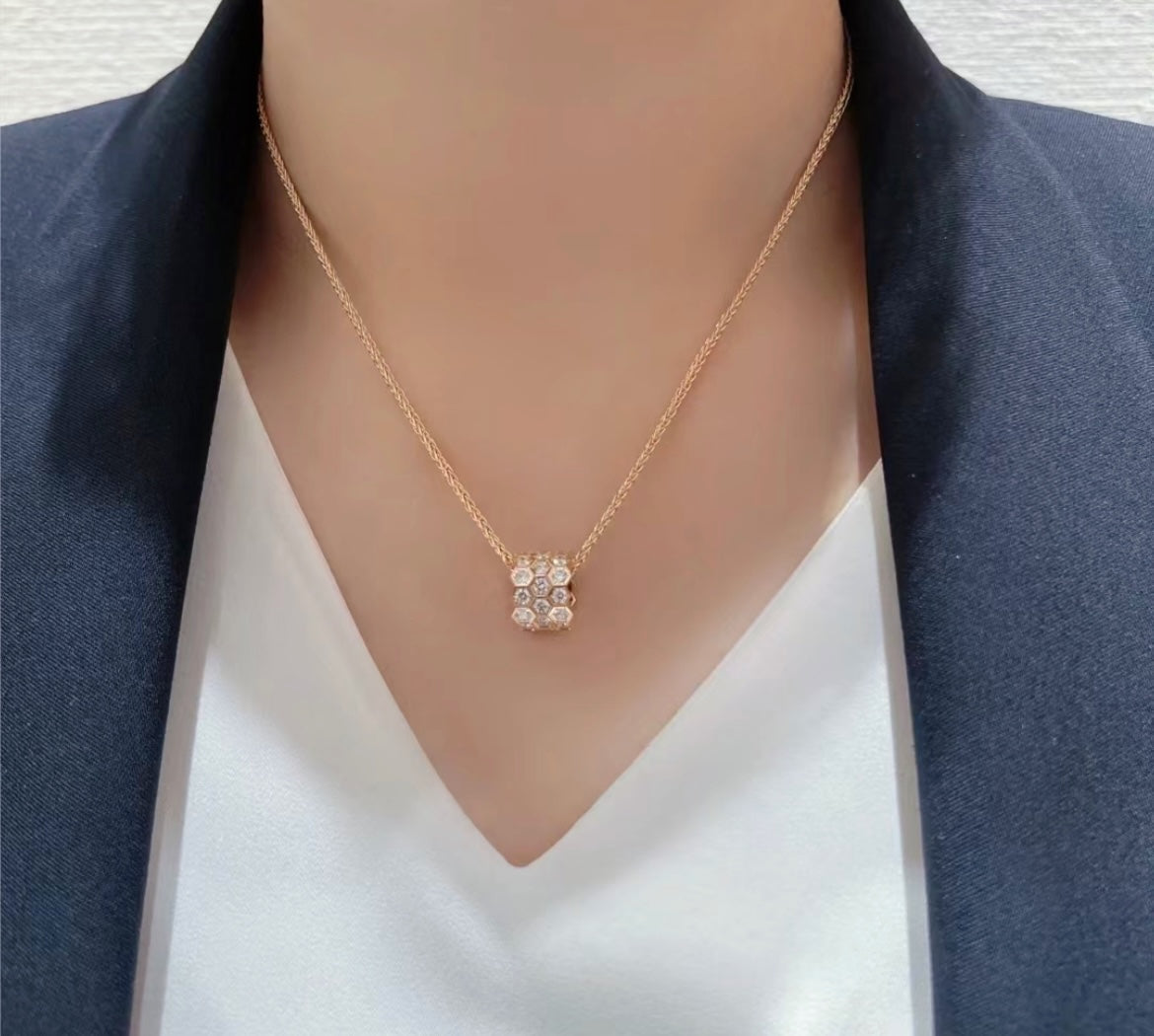 [Marin]BEE LOVE DIAMOND PAVED 3 ROW NECKLACE