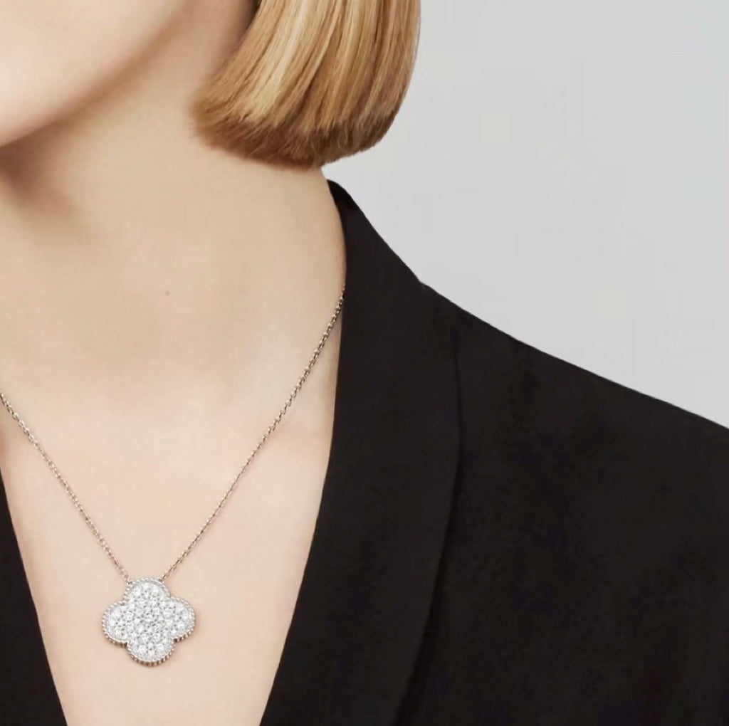 [Marin]CLOVER 25MM LARGE PENDANT DIAMOND PAVED SILVER NECKLACE
