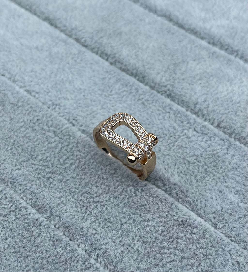 [Marin]Wide Hoof-Shaped Diamond-Studded Ring