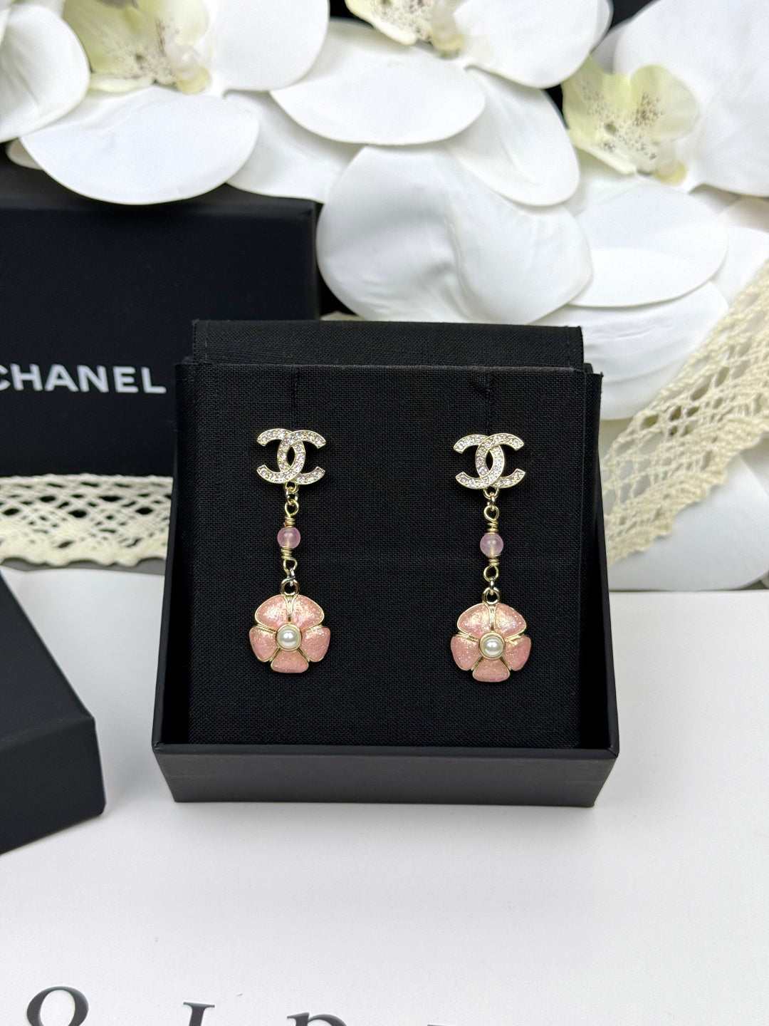 [Marin]26C Pink Camellia Enamel Pendant with Double C Earrings
