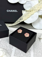 [Marin]26C Pink Camellia Pearl Enamel Stud Earrings