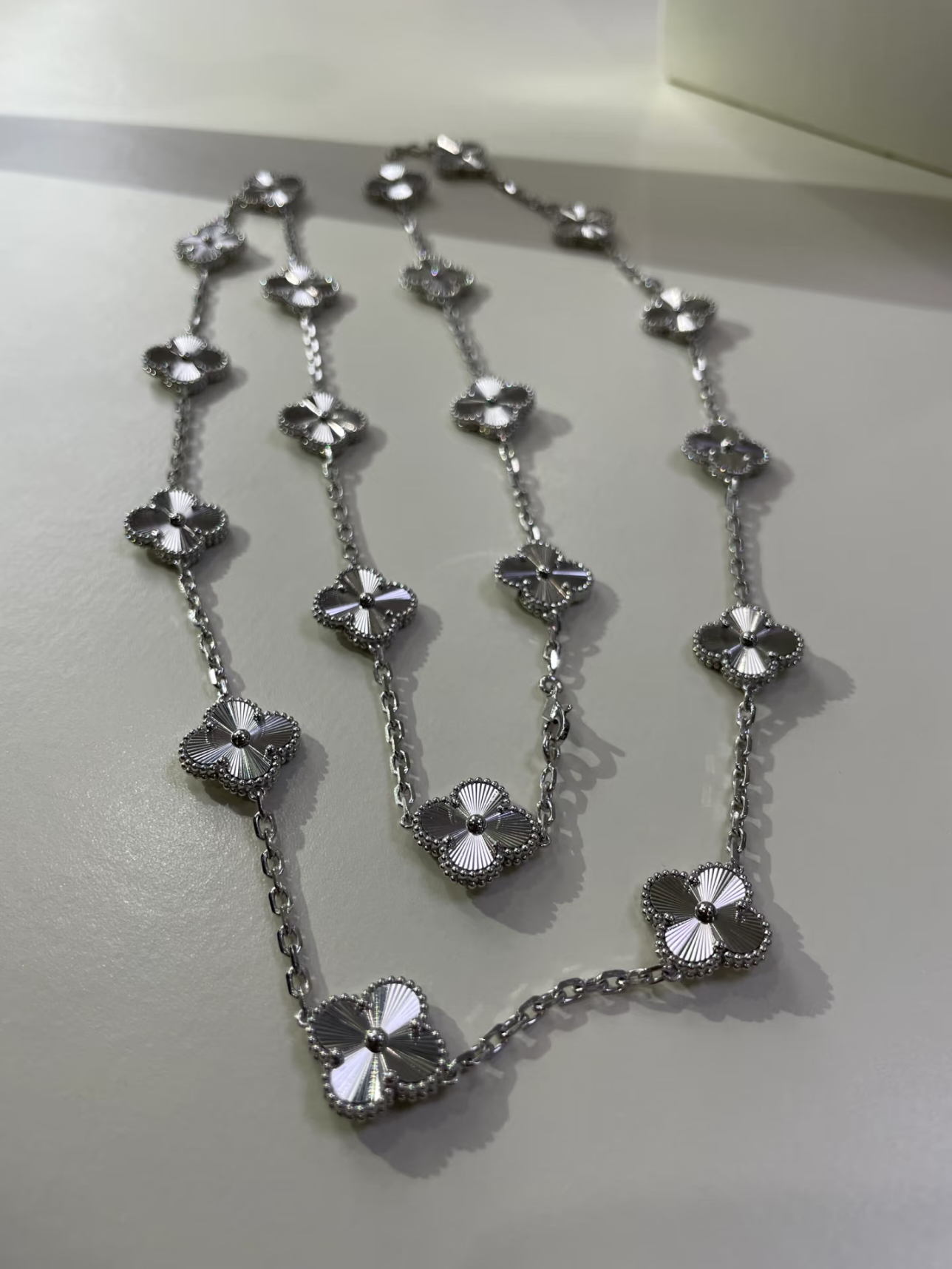 [Marin]CLOVER 20 MOTIFS SILVER LASER