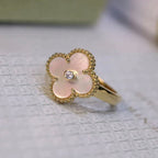 [Marin]ANNEAU DE SERPILLIÈRE ROSE TRÈFLE EN OR ET DIAMANT