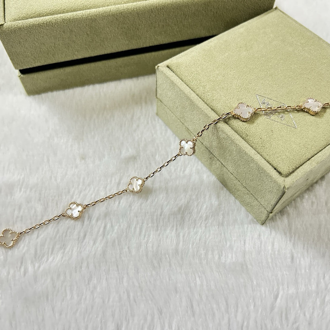 [Marin]CLOVER 6 MOTIF WHITE MOP BRACELET-w