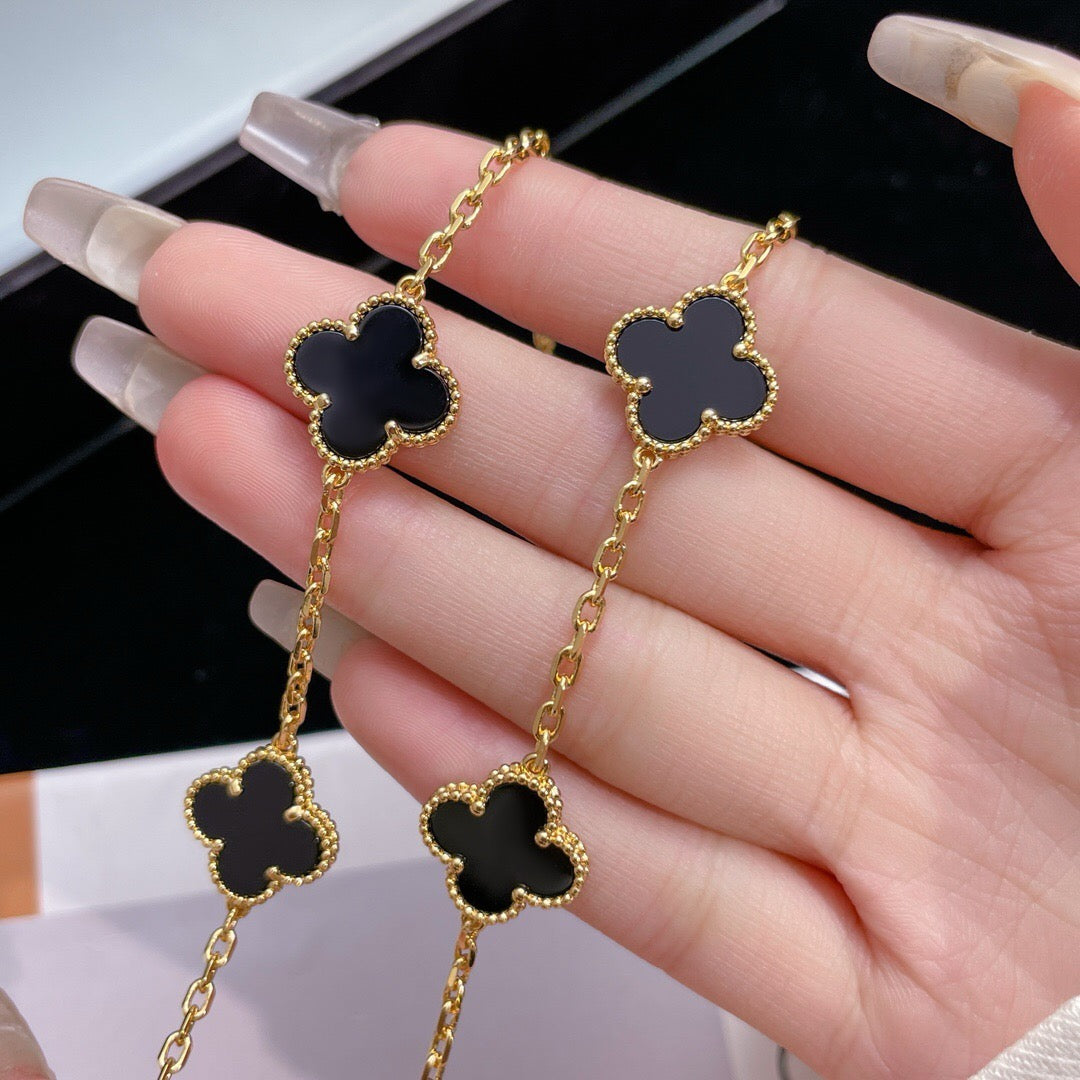 [Marin]CLOVER 10 MOTIFS ONYX NECKLACE
