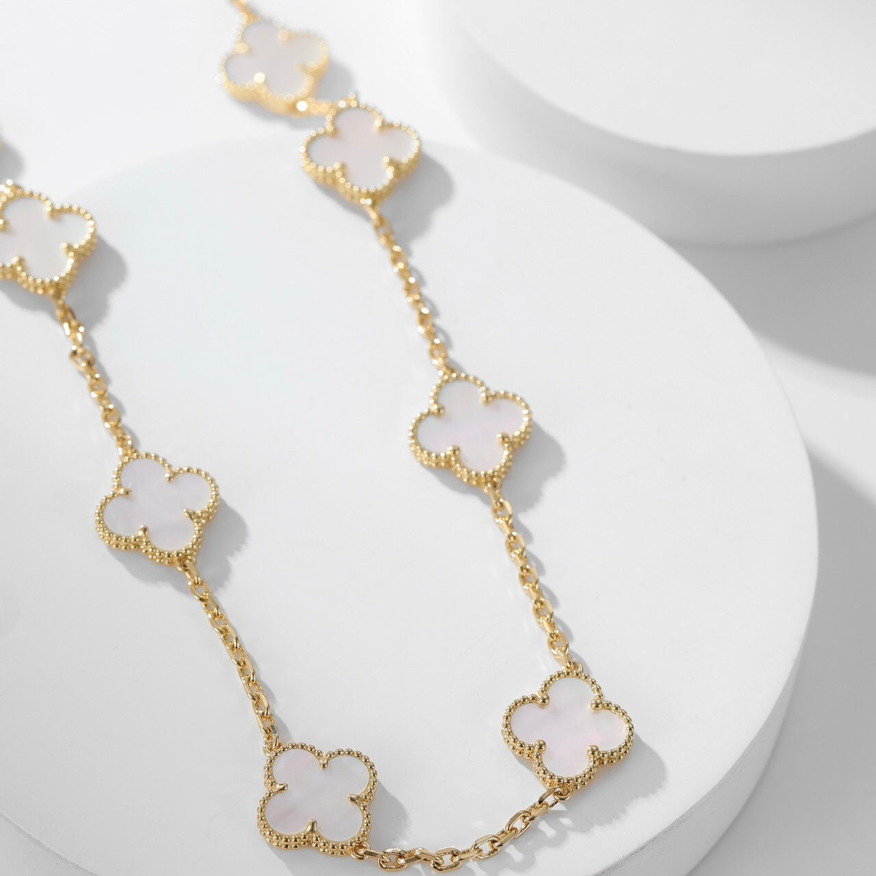 [Marin]CLOVER 10 MOTIFS WHITE MOTHER OF PEARL NECKLACE