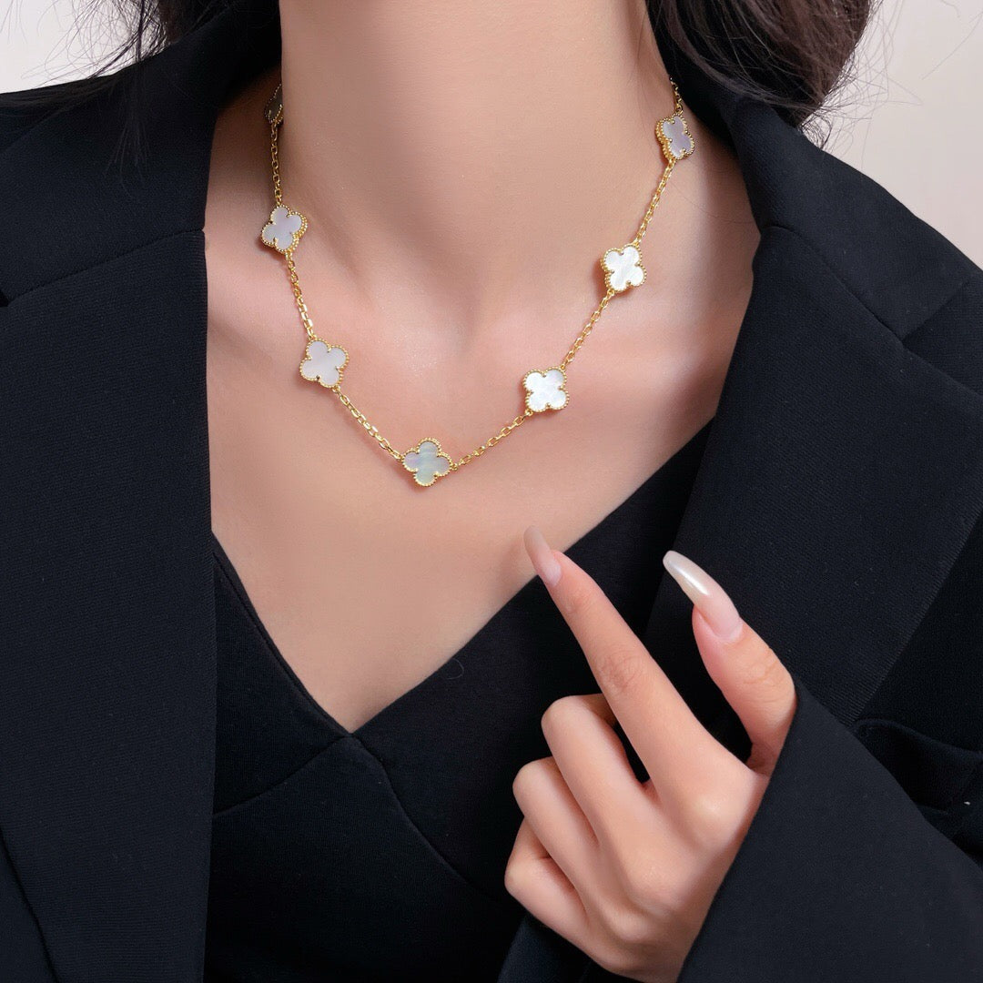 [Marin]COLLIER 10 MOTIFS TRÈFLE NACRE BLANCHE