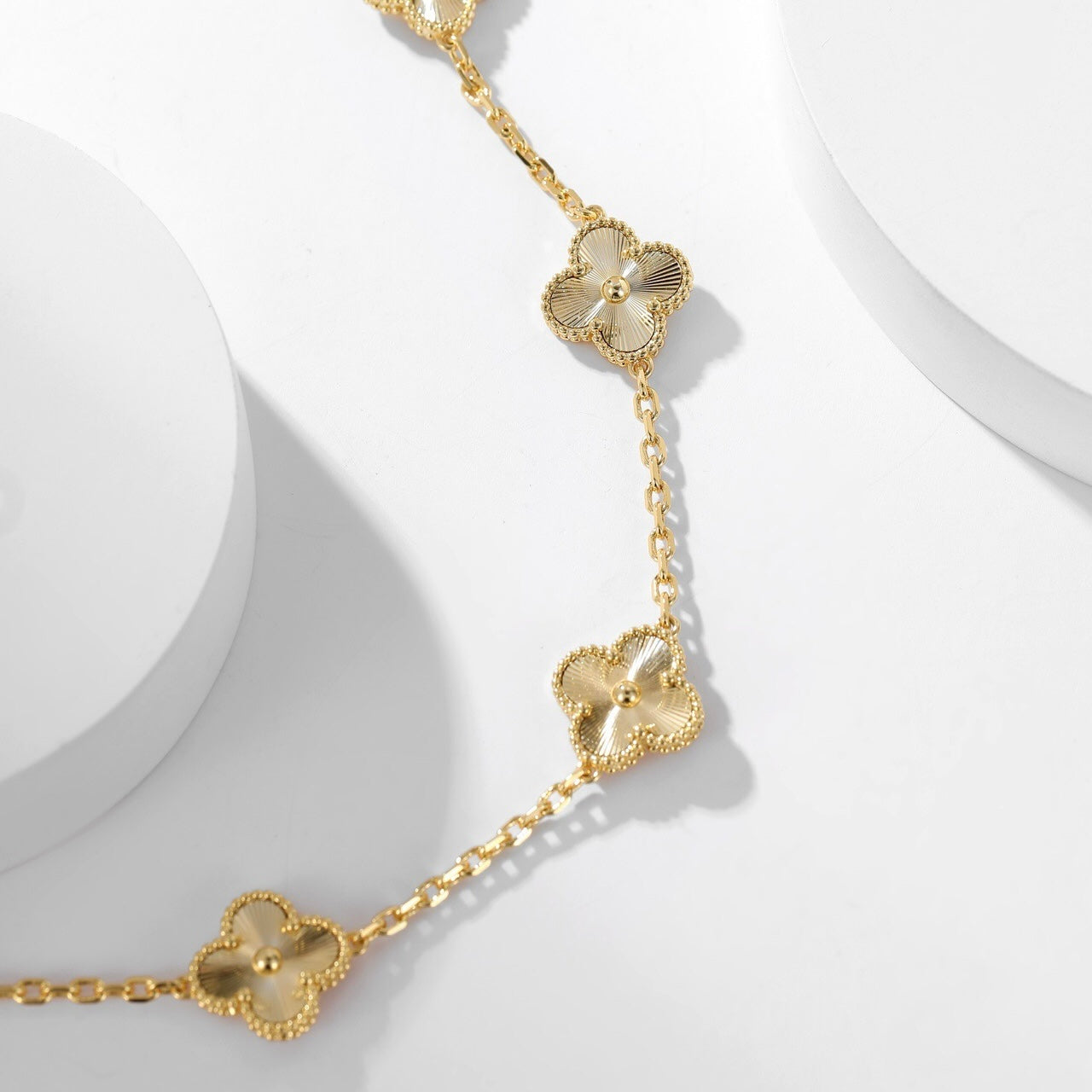 [Marin]CLOVER 10 MOTIFS LASER NECKLACE