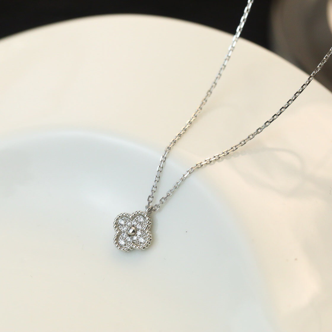 [Marin]CLOVER MINI 9.5MM PENDANT DIAMOND NECKLACE