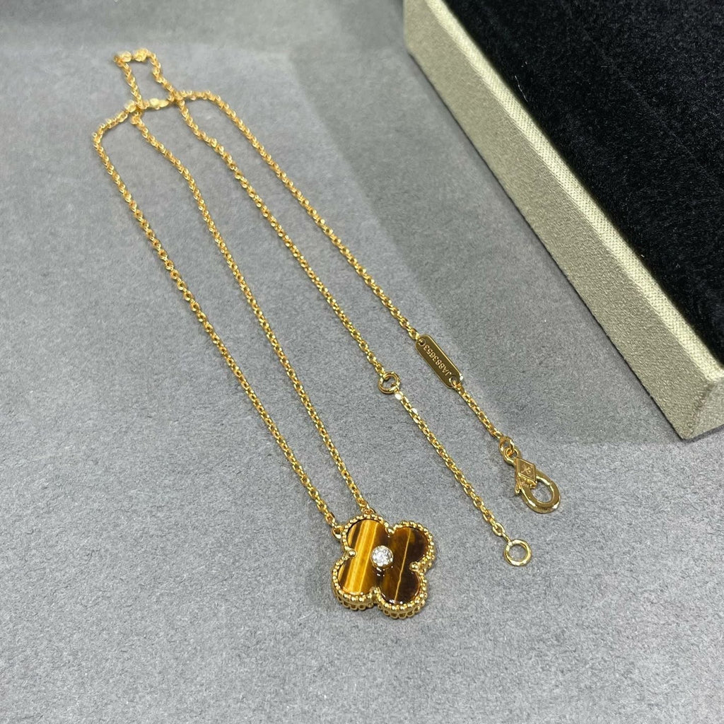 [Marin]CLOVER 15MM DIAMOND AND YELLOW TIGER'S EYE AGATE necklace