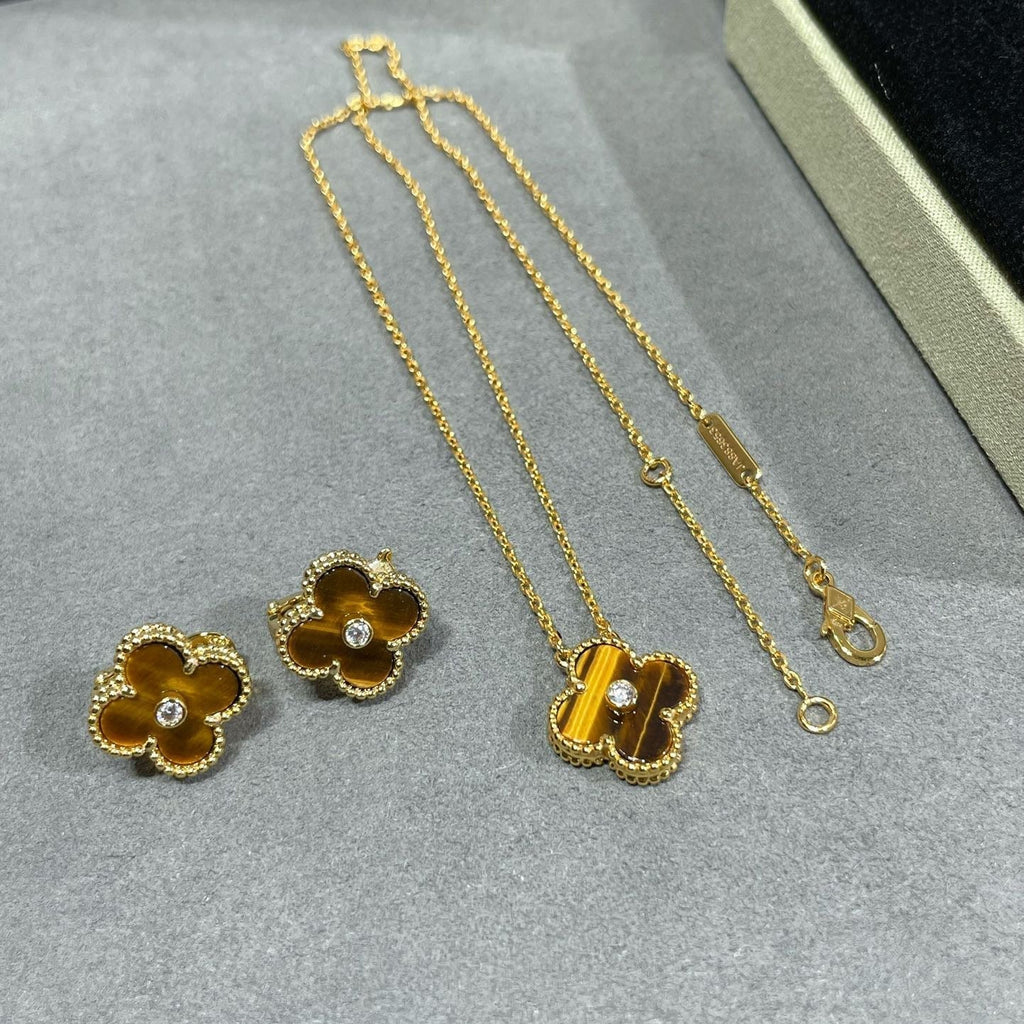 [Marin]CLOVER 15MM DIAMOND AND YELLOW TIGER'S EYE AGATE necklace