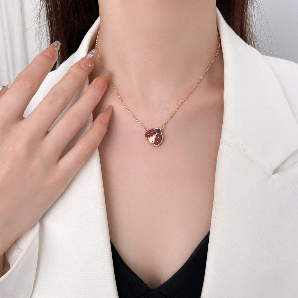 [Marin]LUCKY  CARNELIANS LADYBUG NECKLACE