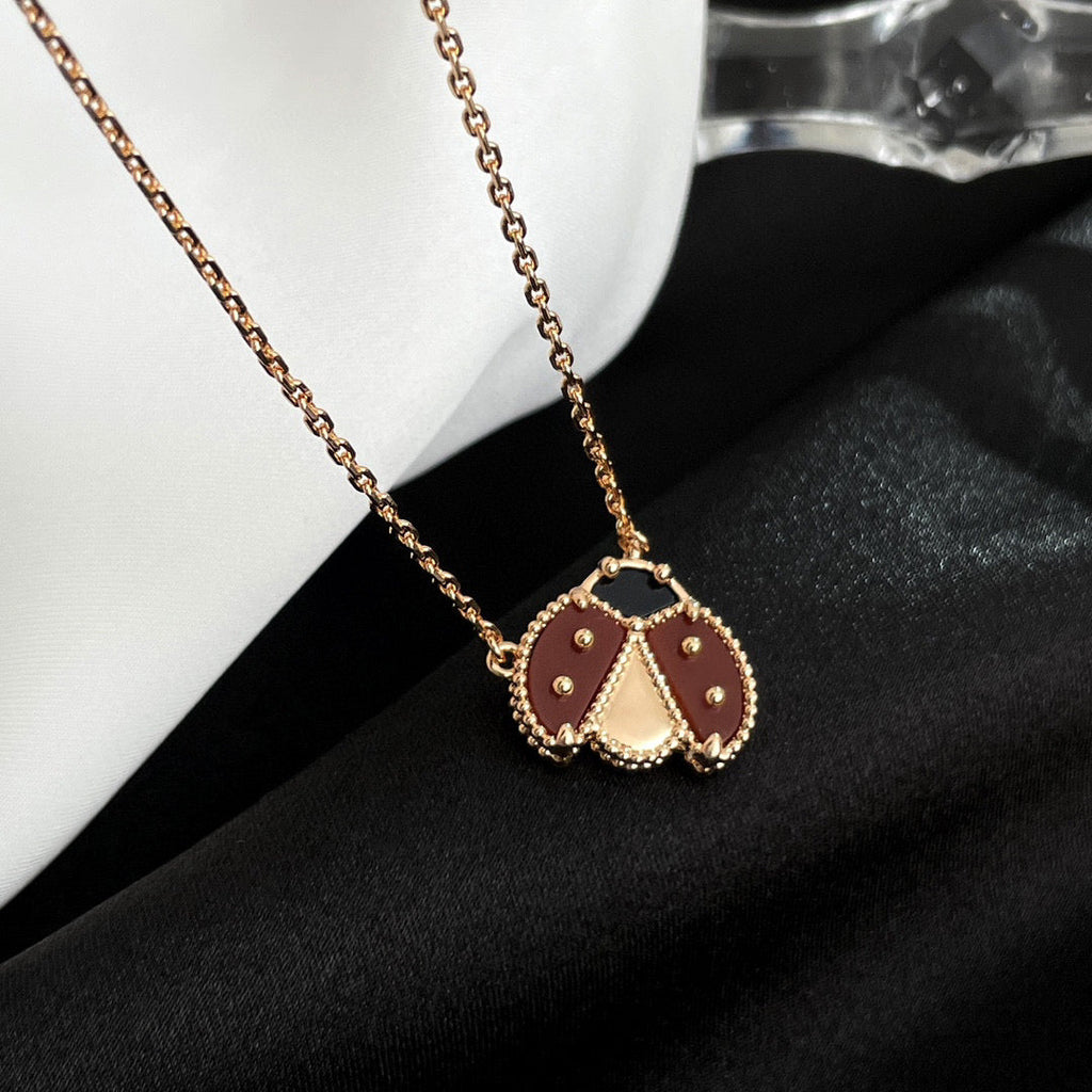 [Marin]LUCKY  CARNELIANS LADYBUG NECKLACE