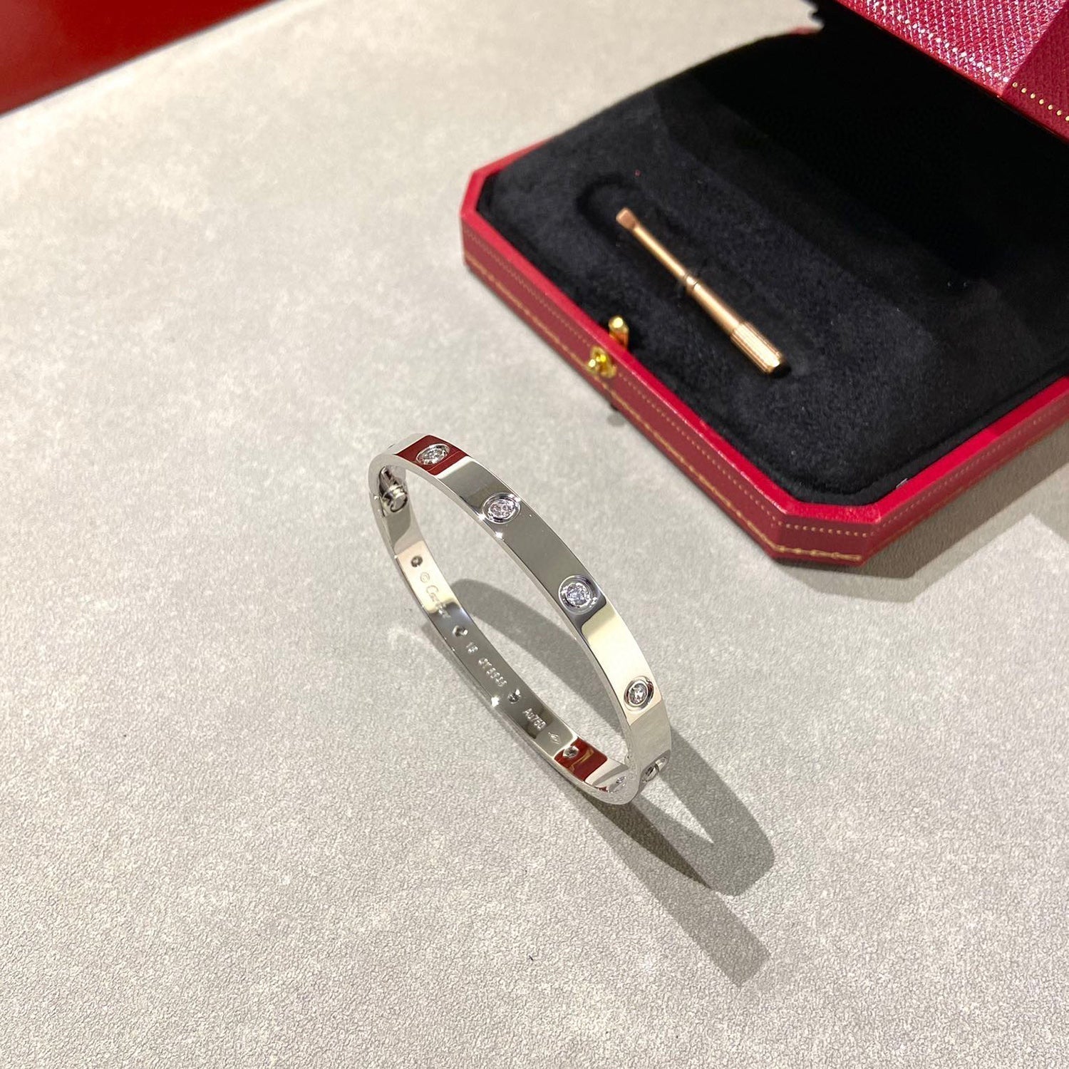 [Marin]LOVE BRACELET 6.1MM 10 DIAMONDS
