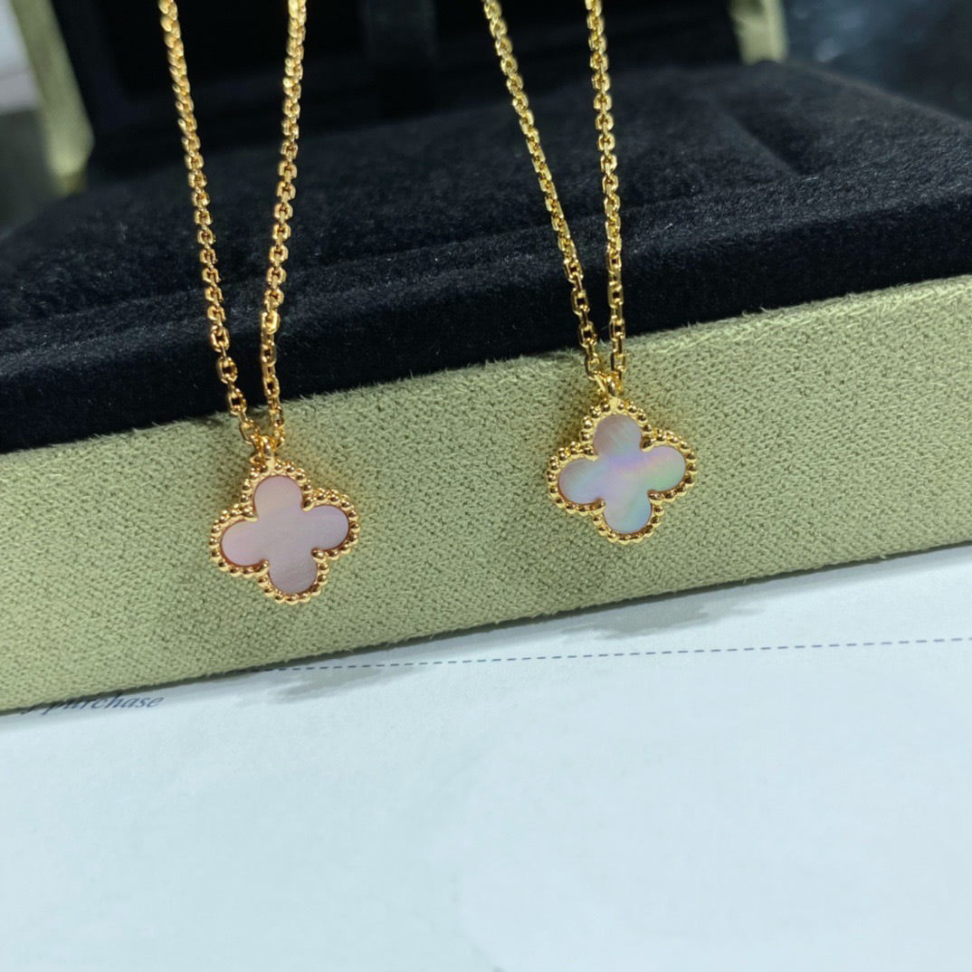 [Marin]クローバー 15MM ピンクマザーオブパールシングル フラワー ネックレス