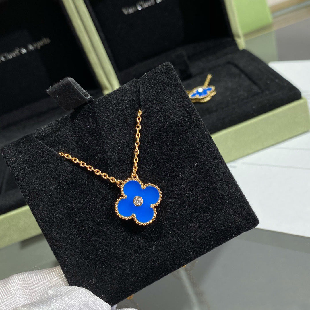 [Marin]CLOVER 15MM DIAMOND AND BLUE AGATE NECKLACE