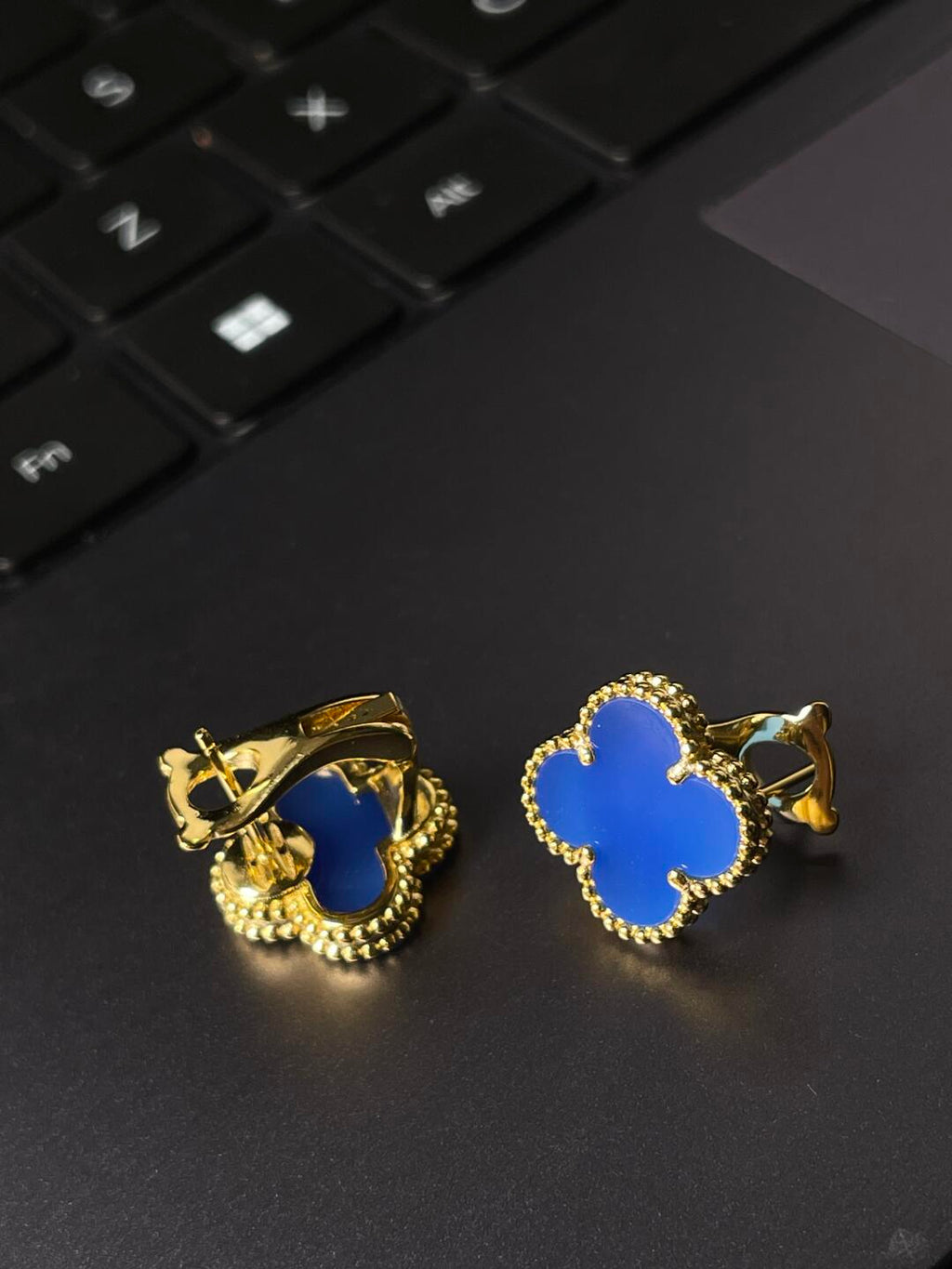 [Marin] CLOVER LARGE (20mm) 1 MOTIFS BLUE MOP STUD EARRINGS