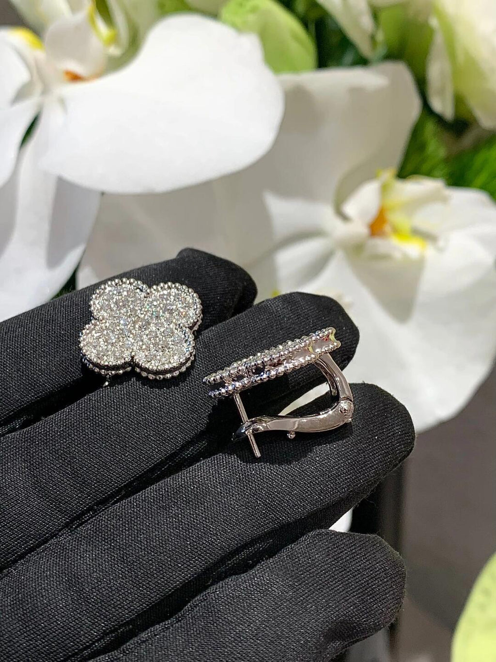 [Marin]CLOVER 20MM MOTIFS DIAMOND STUD EARRINGS SILVER