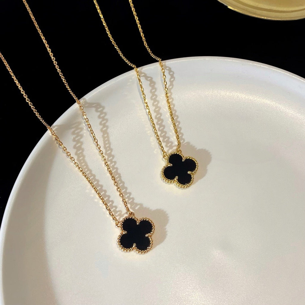 [Marin]CLOVER 15MM BLACK ONYX SINGLE FLOWER NECKLACE