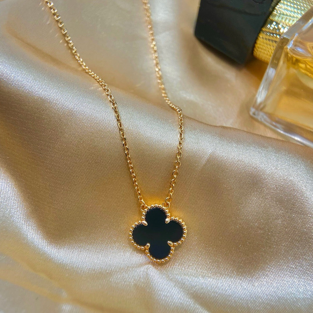 [Marin]CLOVER 15MM BLACK ONYX SINGLE FLOWER NECKLACE