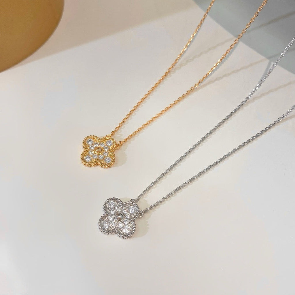 [Marin]CLOVER 15MM DIAMOND SINGLE FLOWER NECKLACE