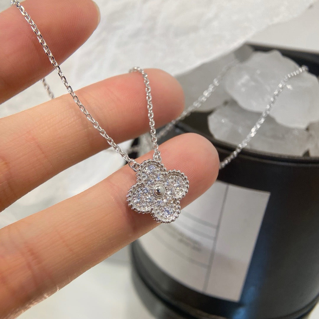 [Marin]COLLIER FLEUR UNIQUE DIAMANT 15MM TRÈFLE