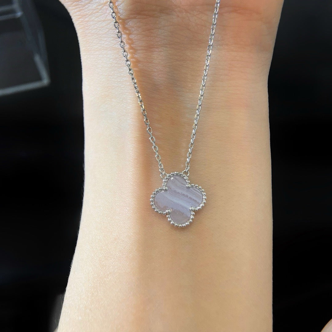 [Marin]CLOVER 15MM BLUE CHALCEDONY NECKLACE SILVER