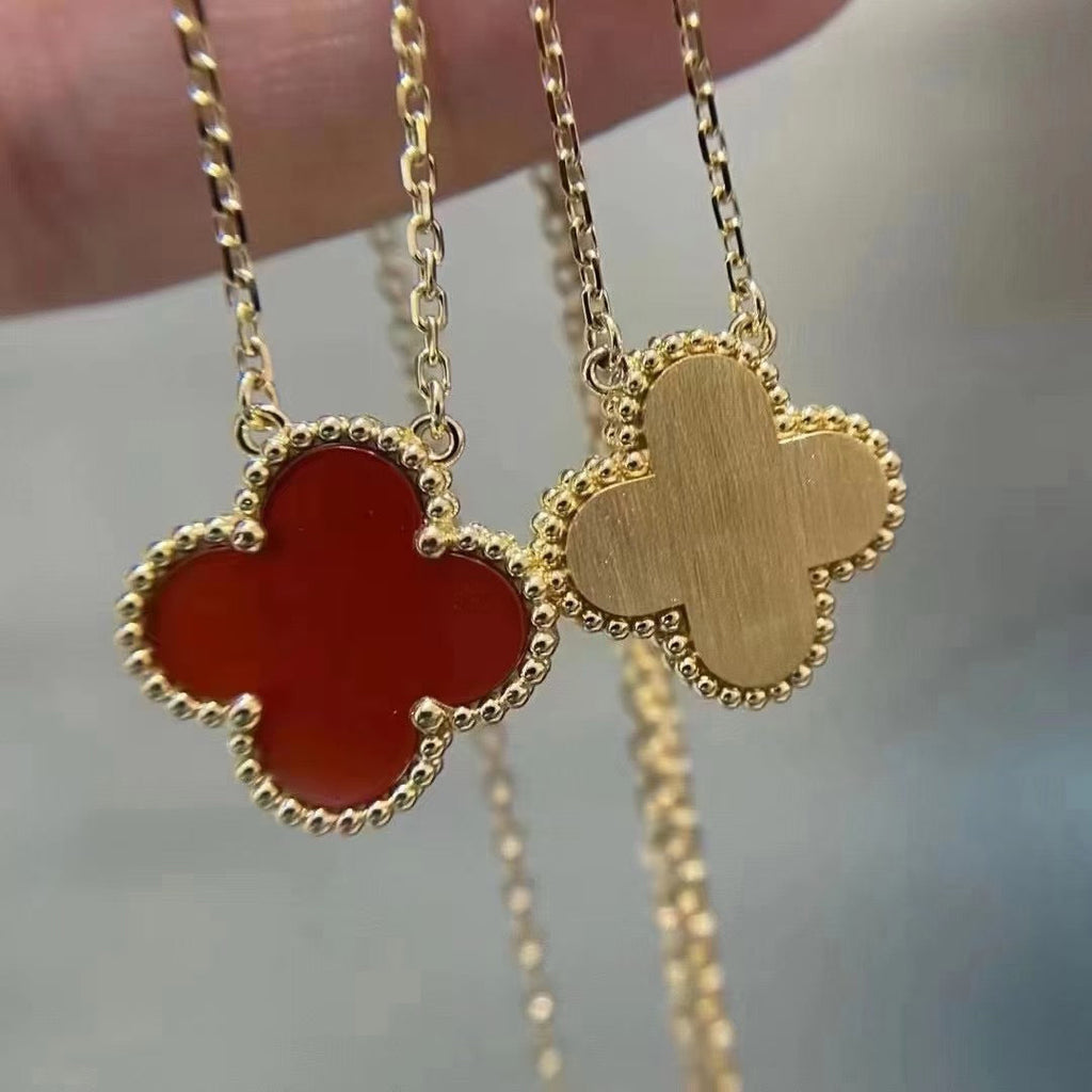 [Marin]CLOVER 15MM CARNELIAN SINGLE FLOWER NECKLACE
