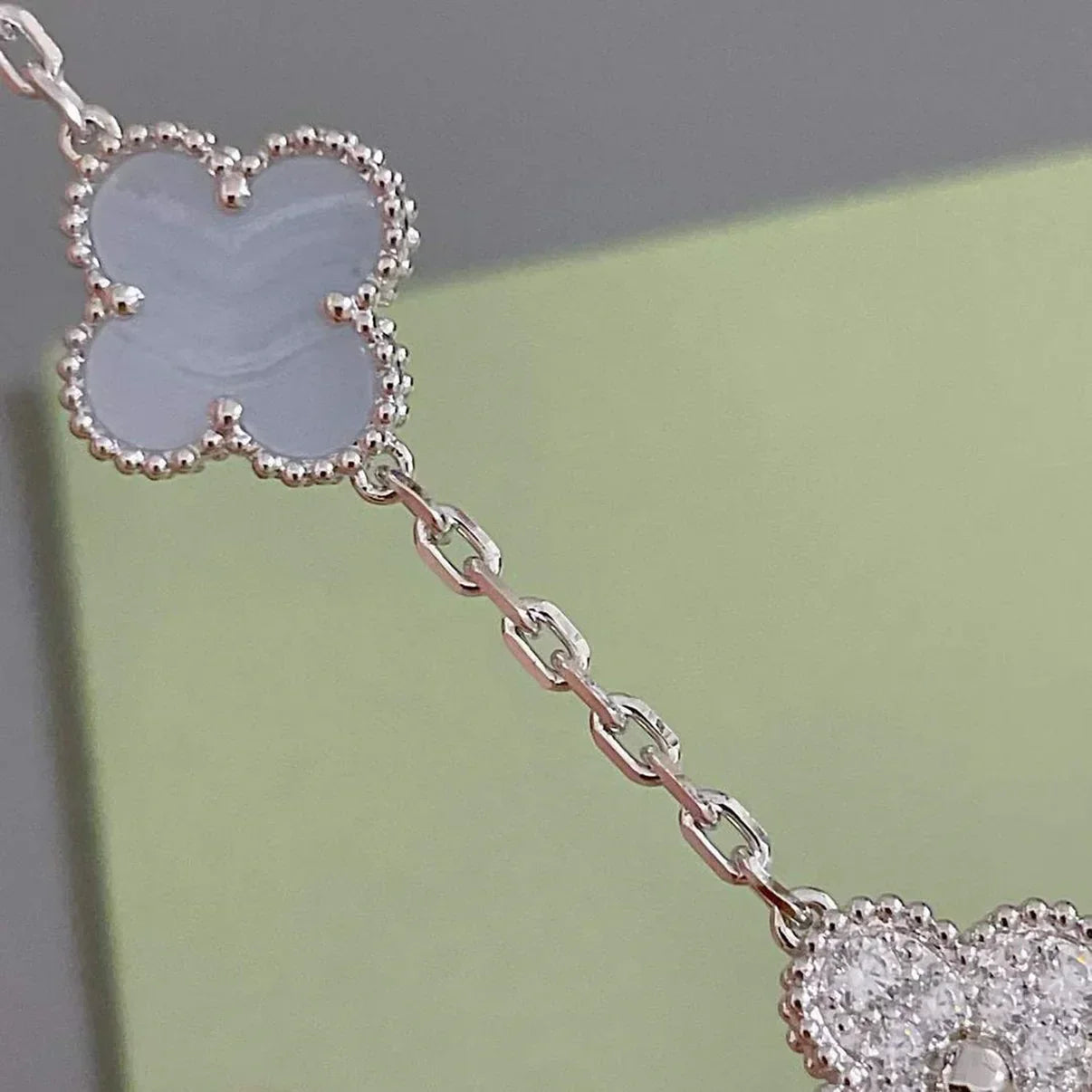 [⭐Shinejoy] CLOVER 5 MOTIF PURPLE CHALCEDONY BRACELET COLLECTION