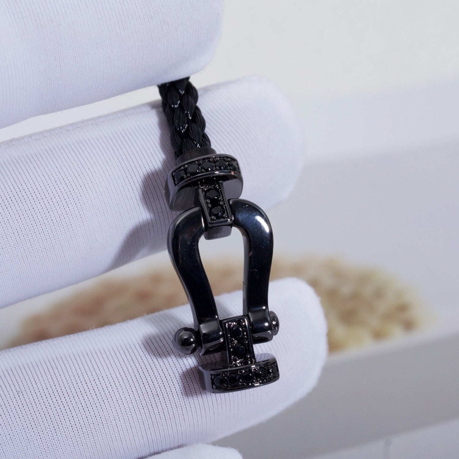 [Marin]FORCE LARGE SERIES HORSESHOE BLACK SAMURAI BRACELET