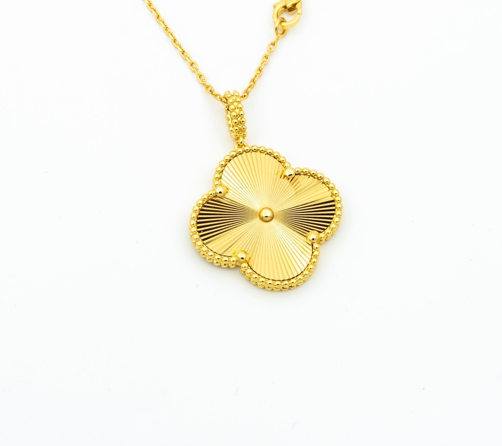 [Marin]CLOVER 25MM PEDANT NECKLACE GOLD