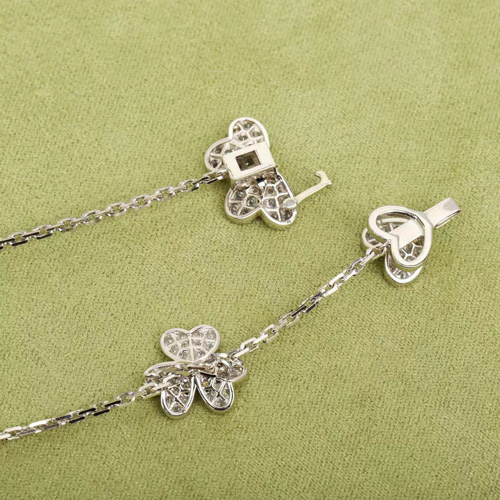 [Marin]FRIVOLE SILVER 9 FLOWERS NECKLACE