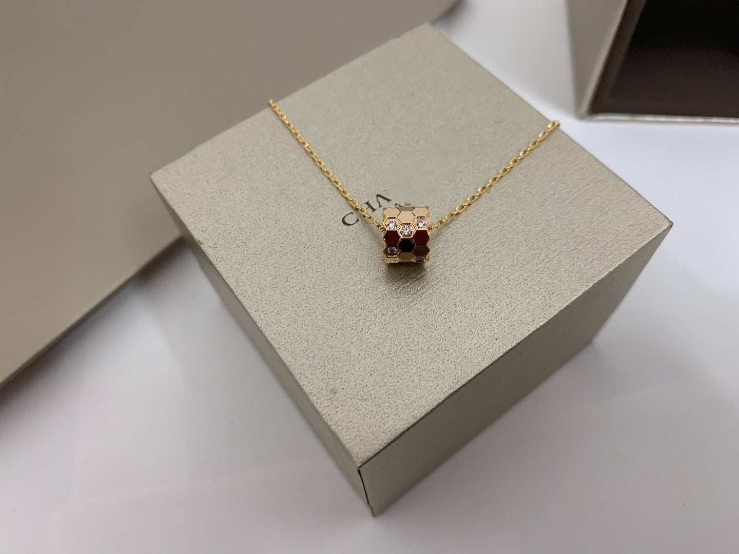 [Marin]BEE LOVE DIAMOND NECKLACE