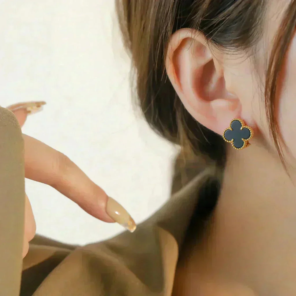 [Marin]CLOVER MEDIUM 1 MOTIFS オニキス スタッドピアス
